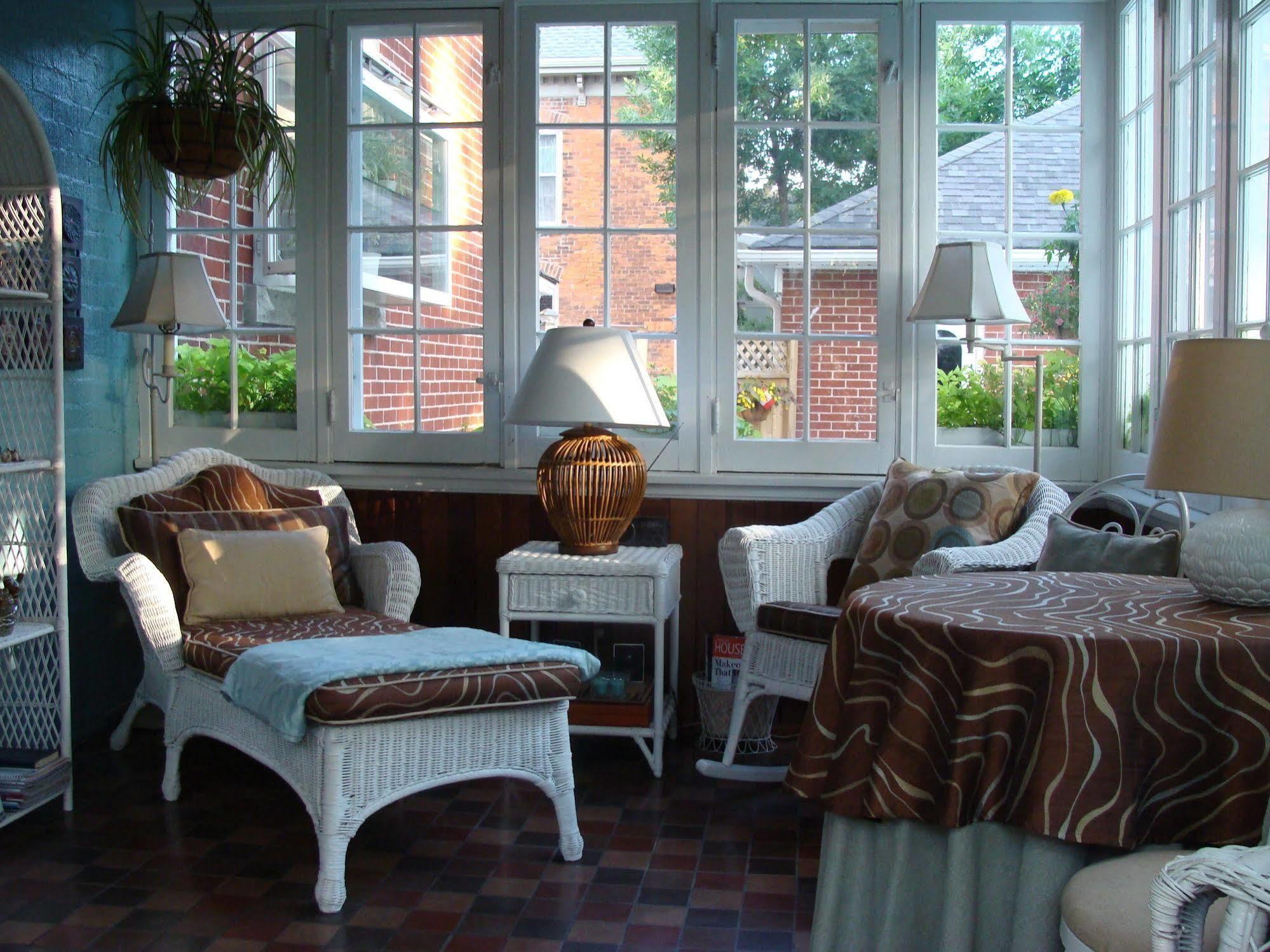 Bed and Breakfast Robinsong Thorold Экстерьер фото